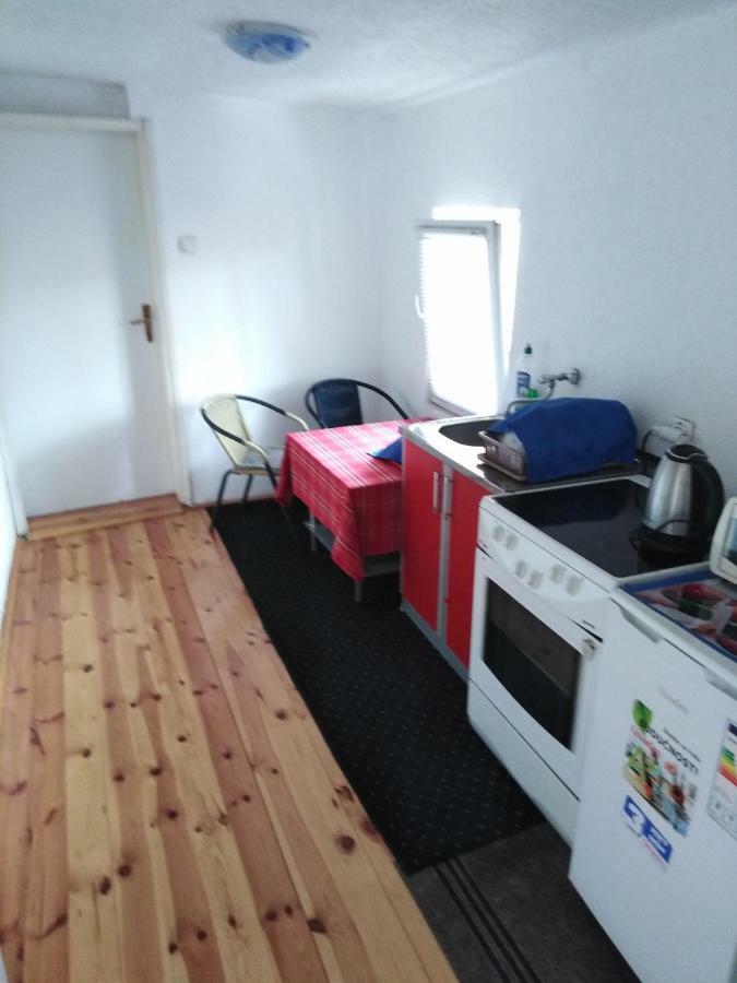Apartmani Emil 포드고리차 외부 사진